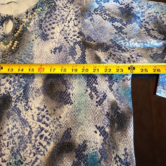 Alfred Dunner Silver Sparkle Snake Print Top with Embellished Neckline: XL - Picture 9 of 11